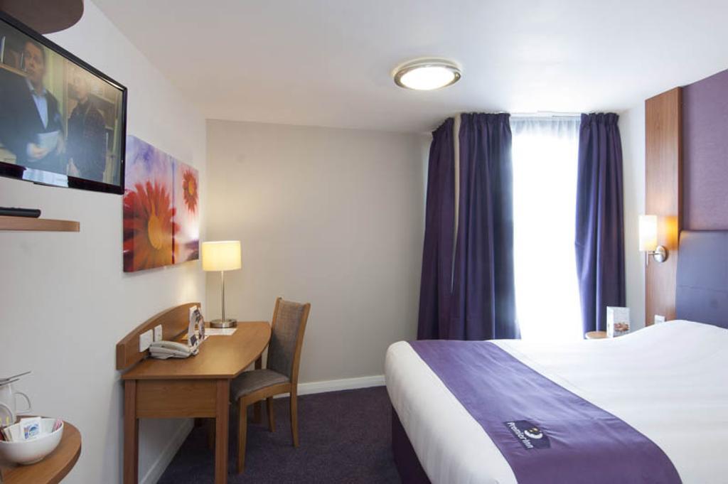 Premier Inn Stratford Upon Avon Waterways Szoba fotó