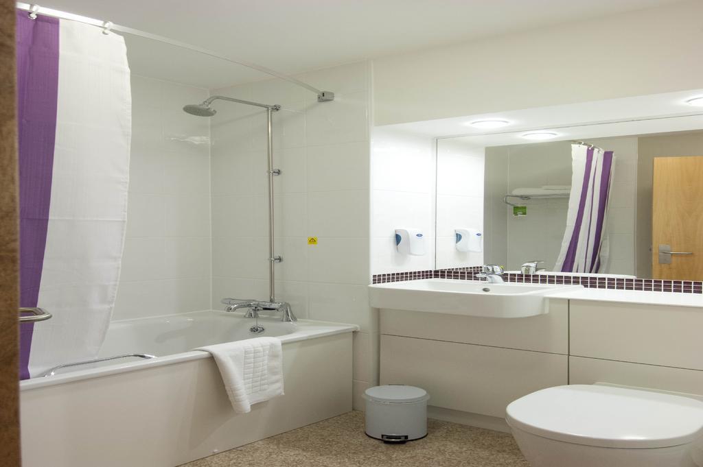 Premier Inn Stratford Upon Avon Waterways Kültér fotó