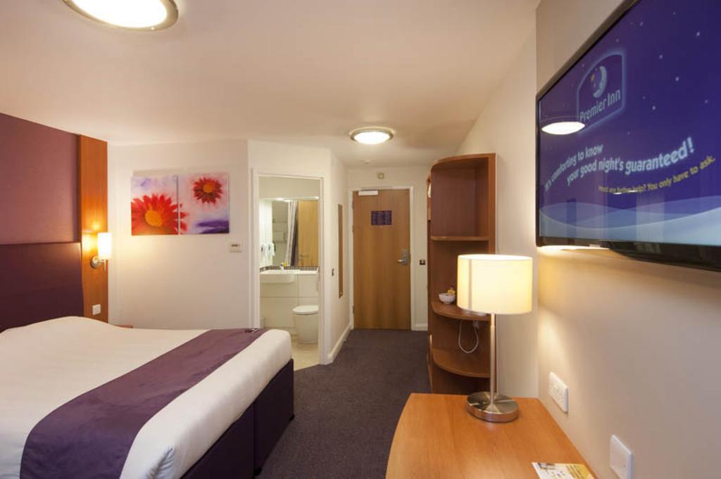 Premier Inn Stratford Upon Avon Waterways Kültér fotó